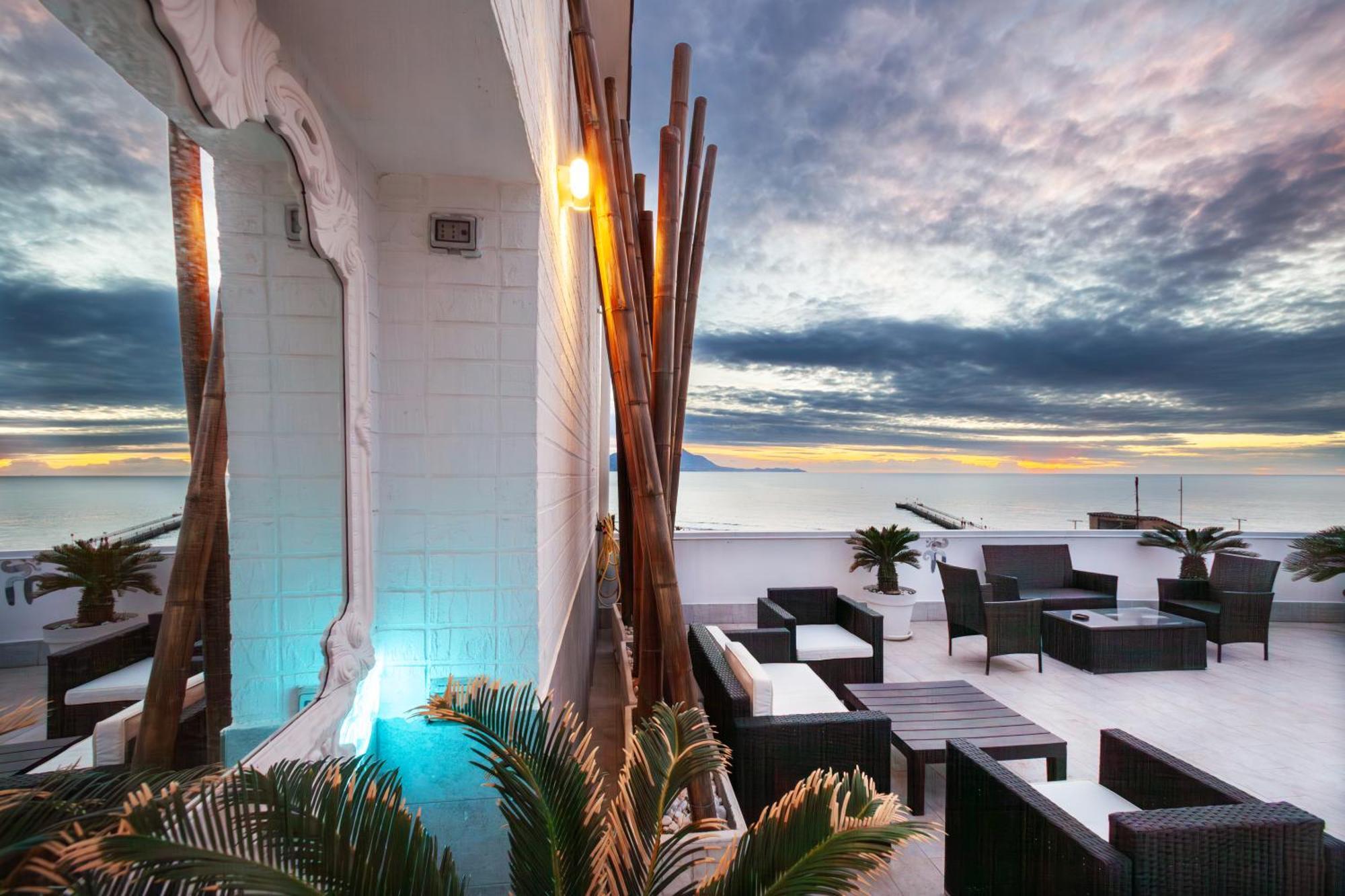 Mh Suites Rooms Apartments Bacoli Exterior photo