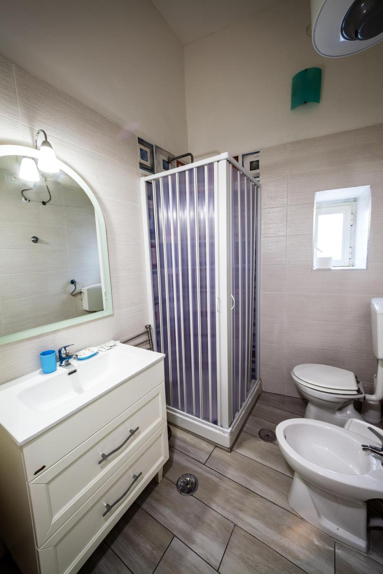 Mh Suites Rooms Apartments Bacoli Room photo